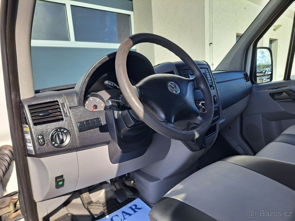 Volkswagen Crafter 2.0 TDI, 7 míst - 10