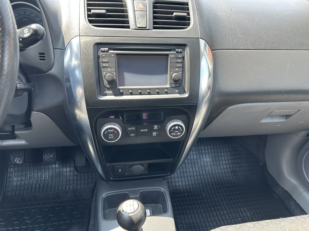 Suzuki SX4 1.6i 88kW 4x4 serviska tažné - 10