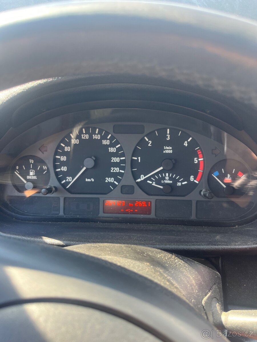 BMW E46 320d Touring 110 kW – manuál – STK 03/2028 - 10