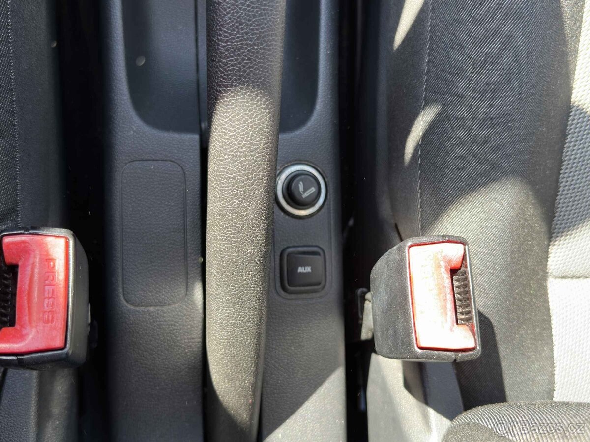 Škoda Roomster 1.2TSi , 63 kW benzín, 2013 - 10