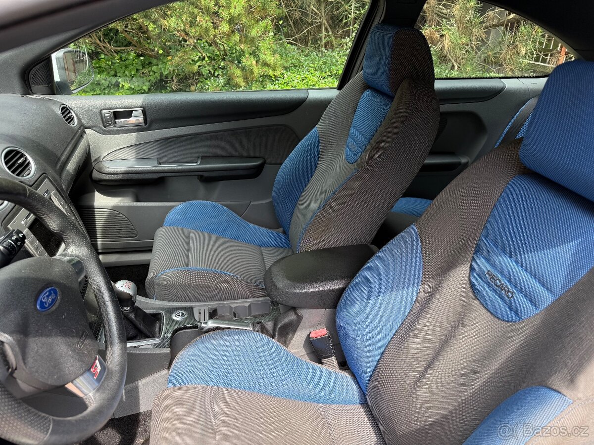 Ford Focus ST 225 - 117tkm, 166kw, 2009 - 10