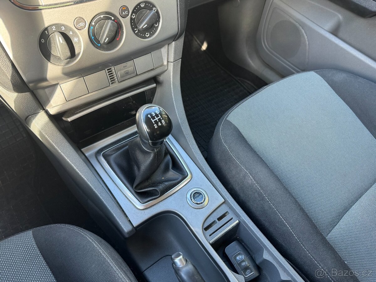 Ford Focus 1,6i 74KW, MANUÁL, KLIMA, TAŽNÉ, CENTRÁL - 10