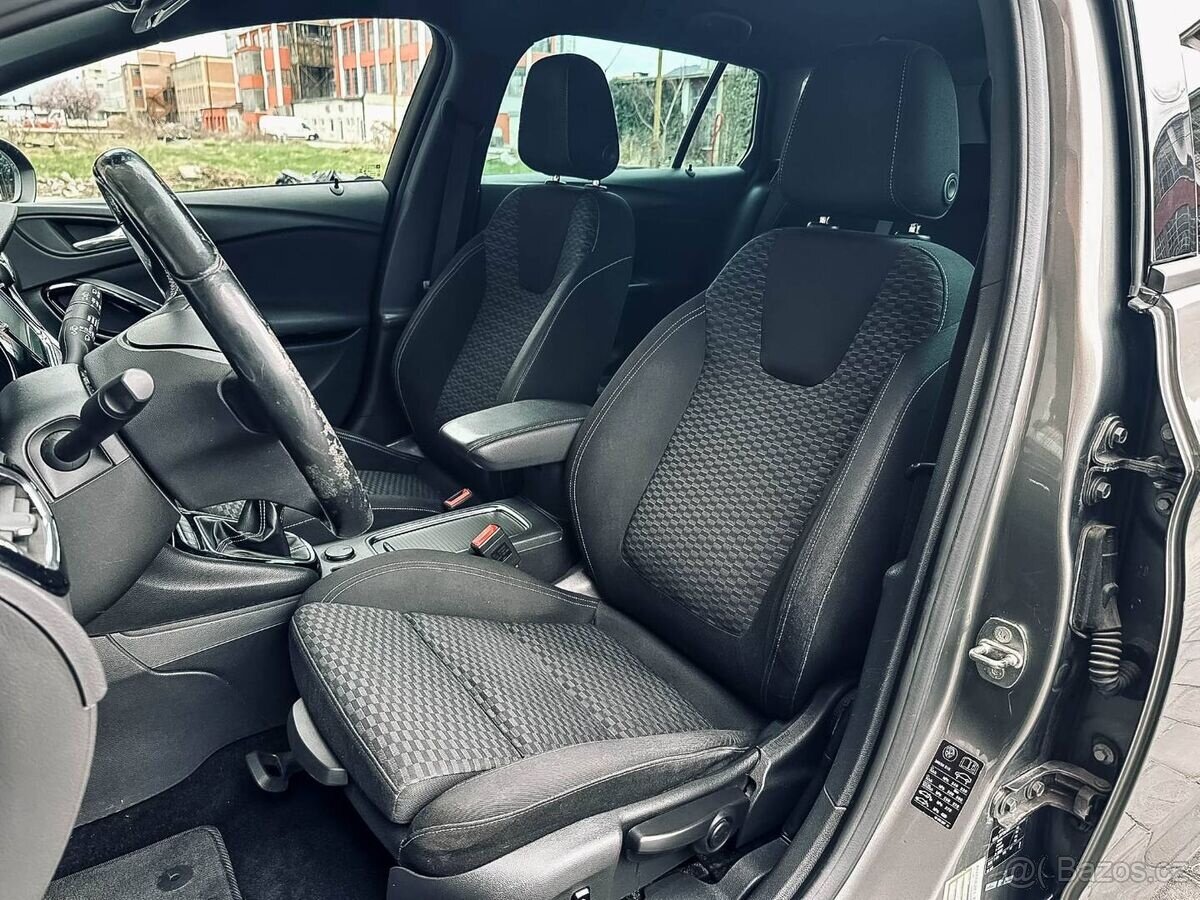 Opel Astra Sport Tourer ST 1.6 CDTI 110k Dynamic - 10