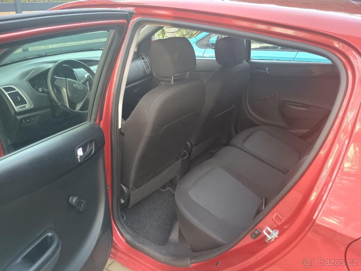 Hyundai i20, 1.2, rok 2014 - 10