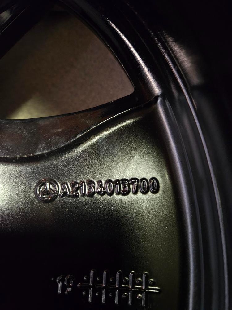 Prodám novou Originální letní sadu alu kol Mercedes - 10