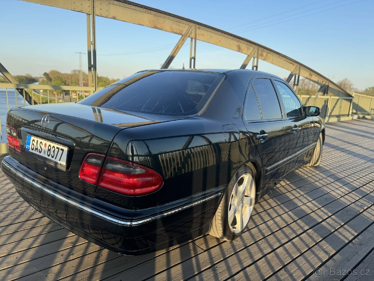 Mercedes-Benz w210 E320 - 10