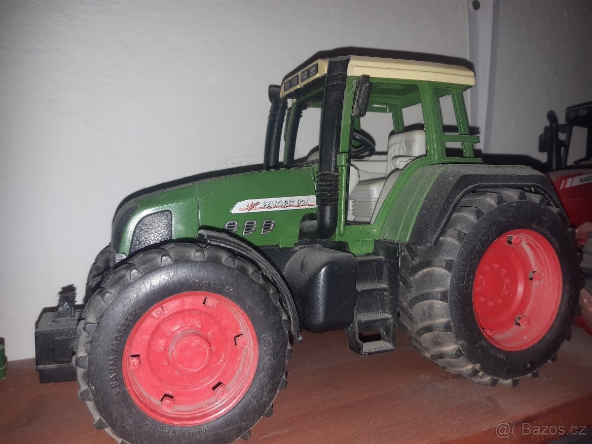 Bruder modely - 10