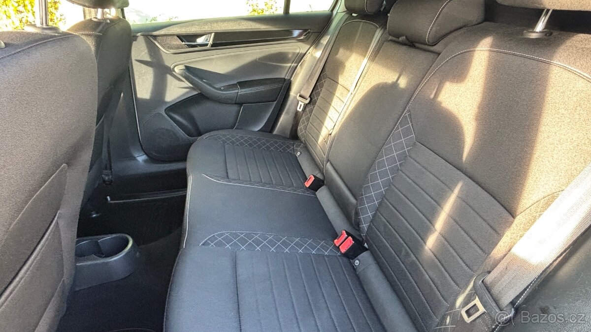 Škoda Rapid Sedan 1,4tdi - 66kW - 149.000 km - havarovaná - 10