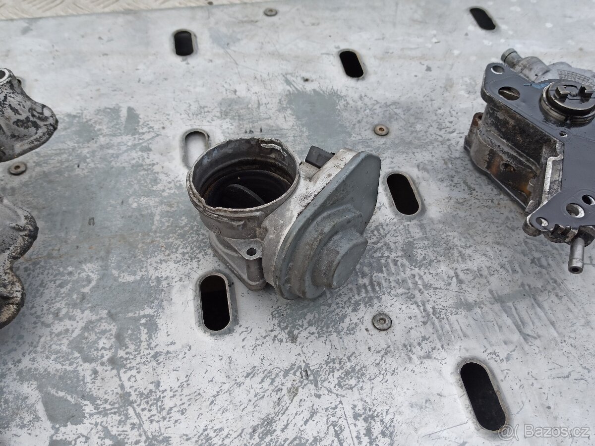 PŘÍSLUŠENSTVÍ MOTORU - VW 1.9 TDi 74kW, typ AXR - 10