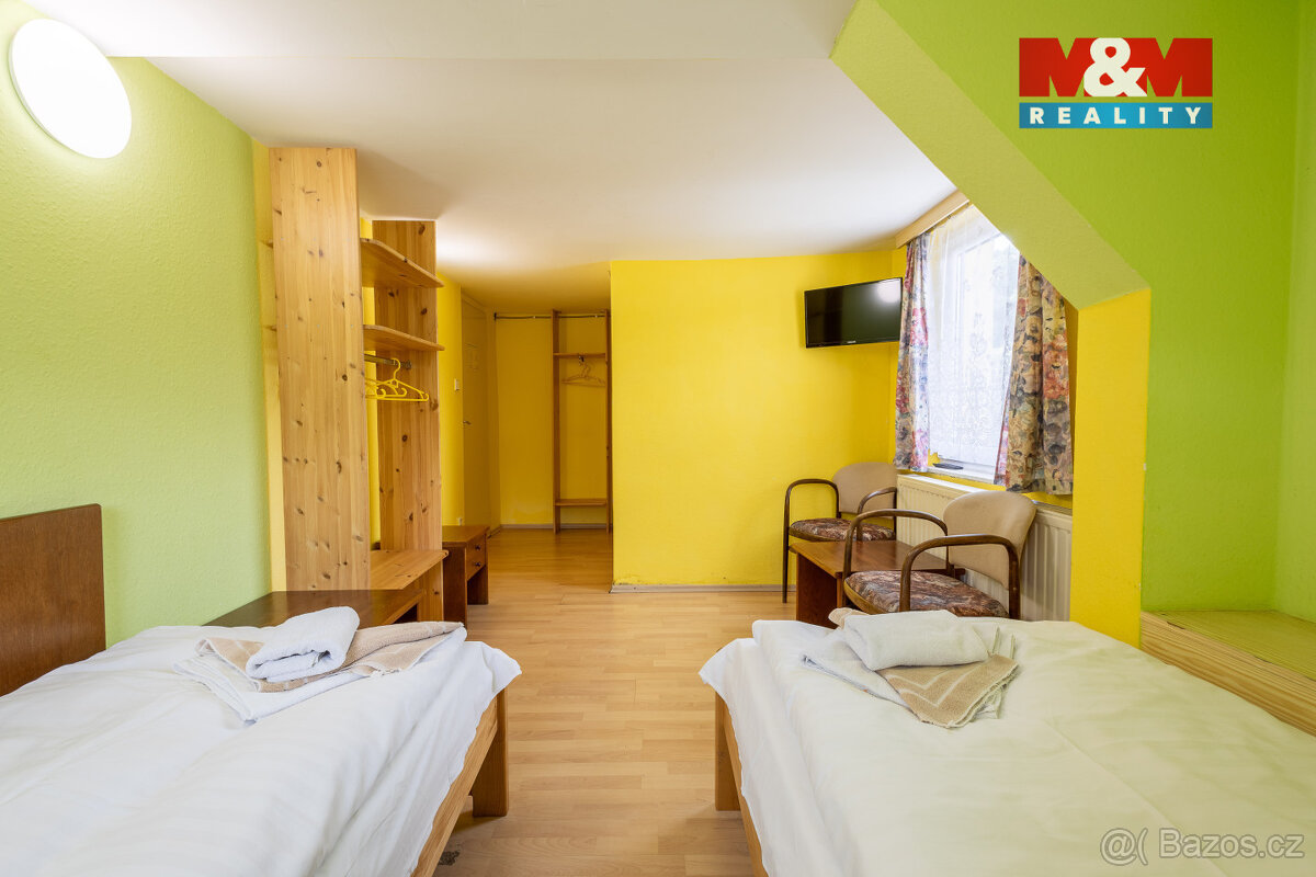 Prodej hotelu a kempu s restaurací 15771 m2, Radošov,K.Vary - 10