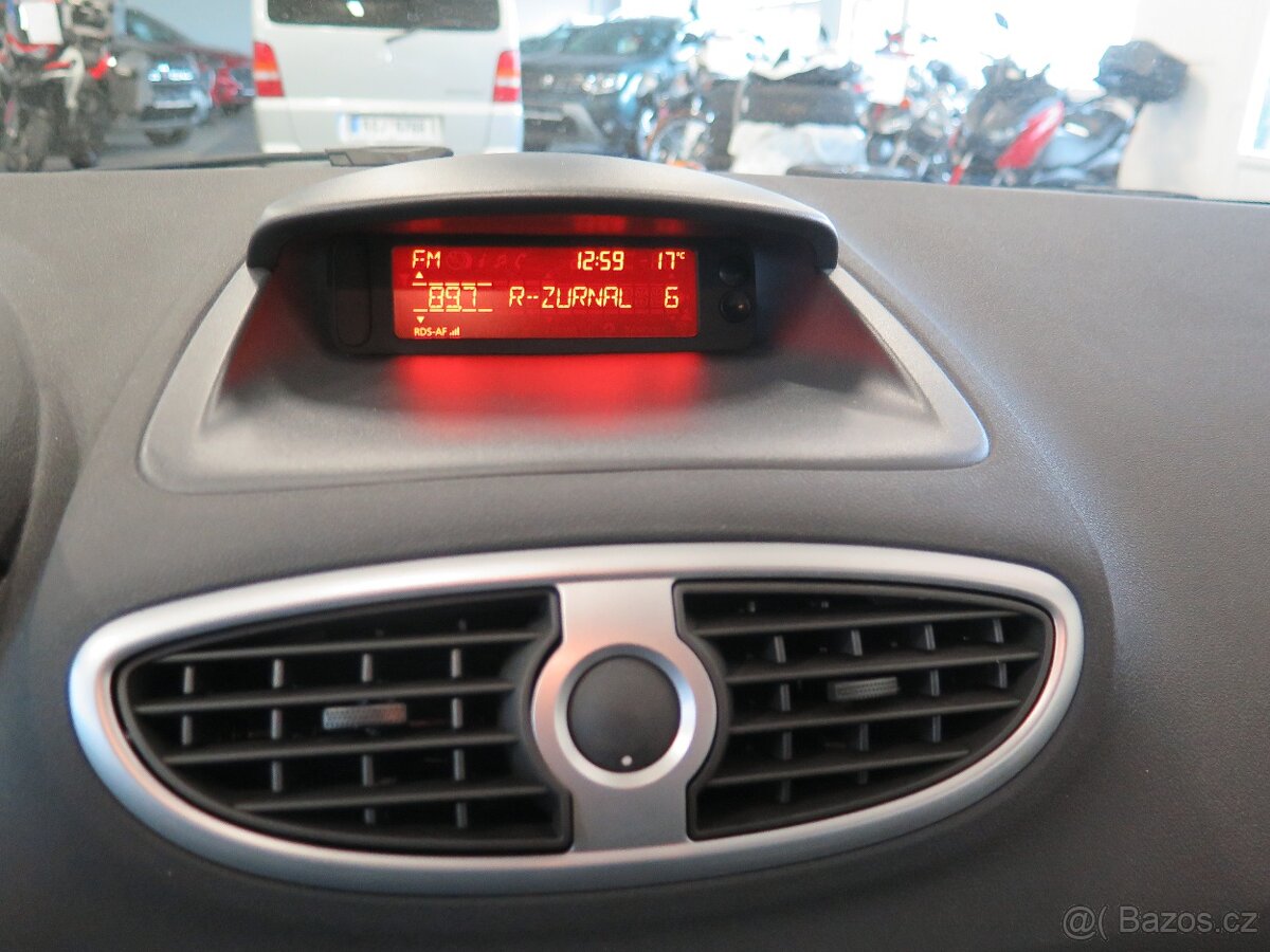 Renault Clio 1.2TCe,klima,2x kola,STK,servis - 10