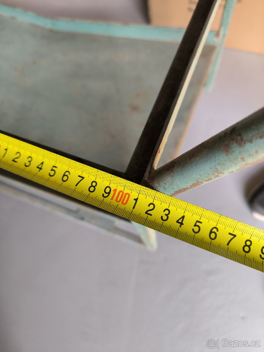 Dílenský vozík - 10