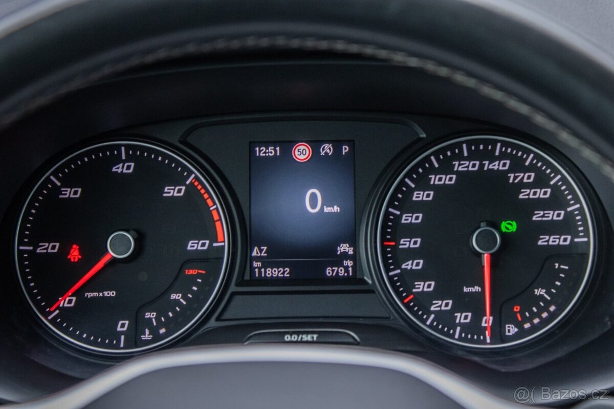 Seat Ateca 2.0 TDI 150 Xperience Family DSG / NELAKOVANÉ - 10