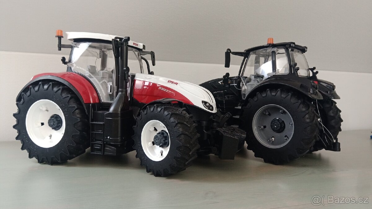 BRUDER TRAKTOR 1:16 - 10
