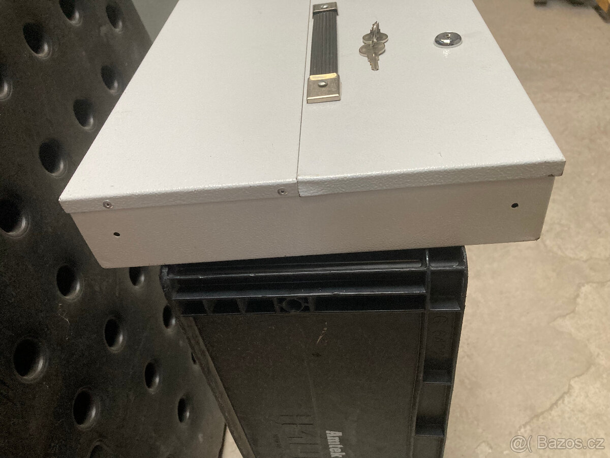 Pokladnička, kasička, trezorek, plechová skříňka 500 kč - 10