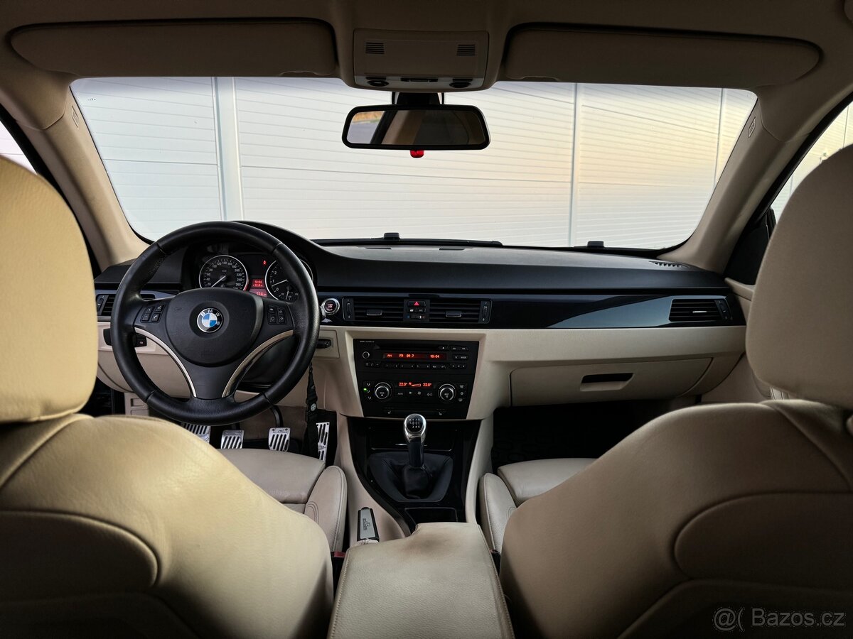 BMW E92 335i Manuál - 10