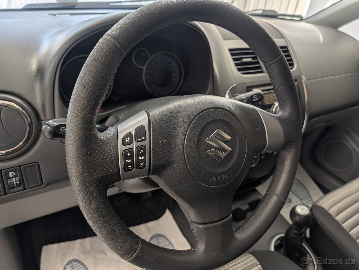 Suzuki SX4 1,6 I 4AWD - 10
