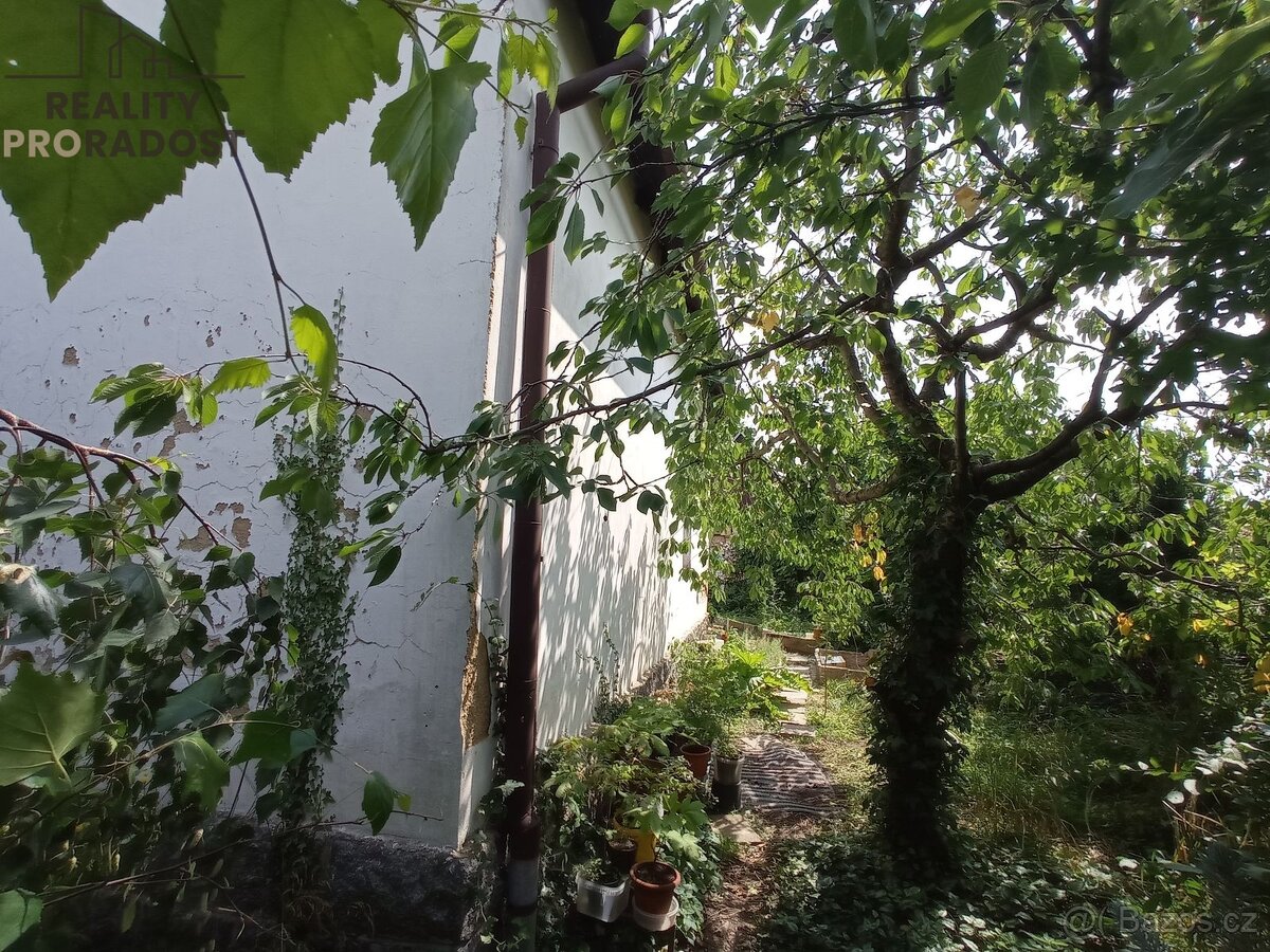 Rodinný dům, 100 m2, Krty u Jesenice, pozemek 269 m2 - 10