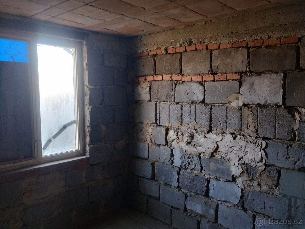 Prodej hrubé stavby domu (chalupy) - 10