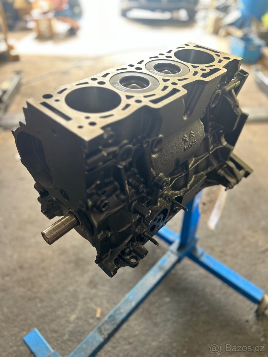 Repasovaný spodek motoru 2.0 bluehdi DW10 / DW12 2.2 - 10