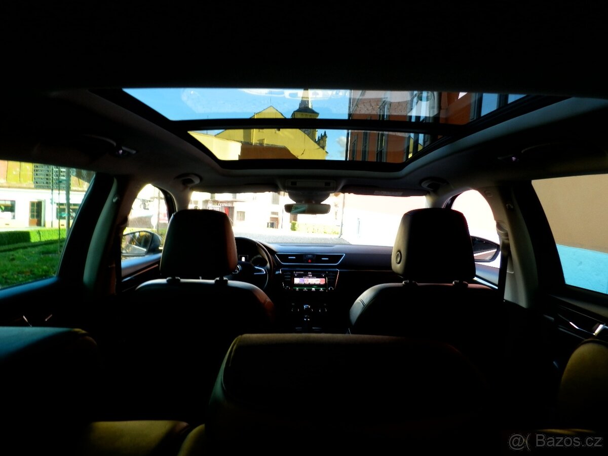 ŠKODA Superb Combi L&K 2,0 TDI 140 kW DSG 4x4 PANORAMA - 10