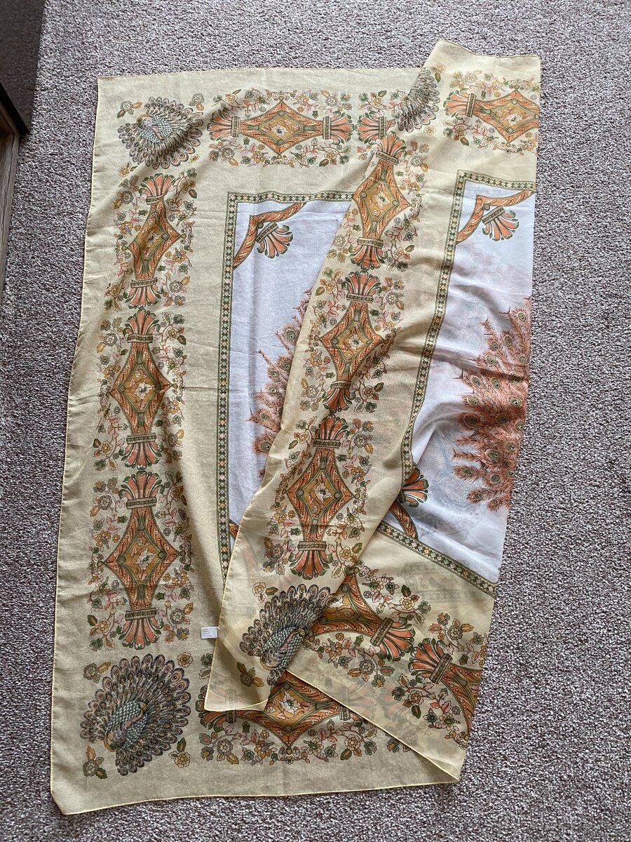 Nový dámský italský šátek s motivem páva - 120 x 120 cm - 10