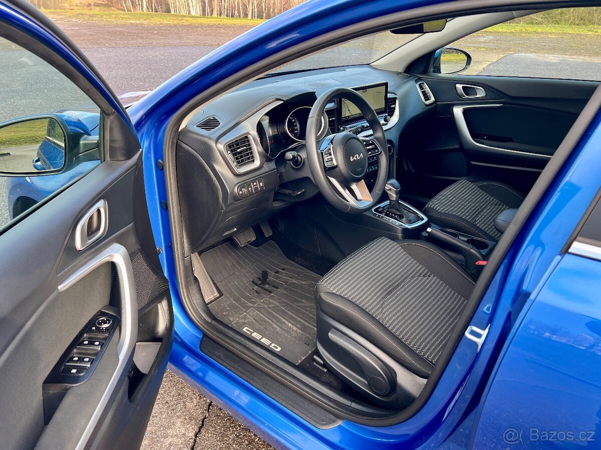 Kia Ceed SW 1,5 T-GDI TOP 7DCT + BUS - 10