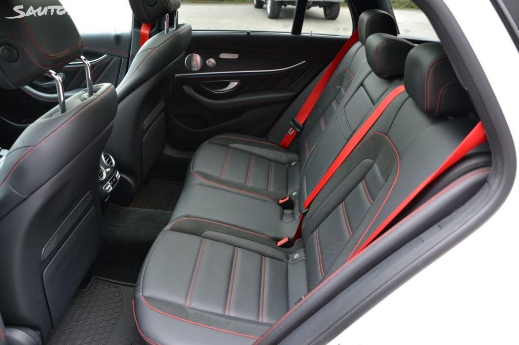 Mercedes Benz E53 AMG 4MATIC + 320kw - 10