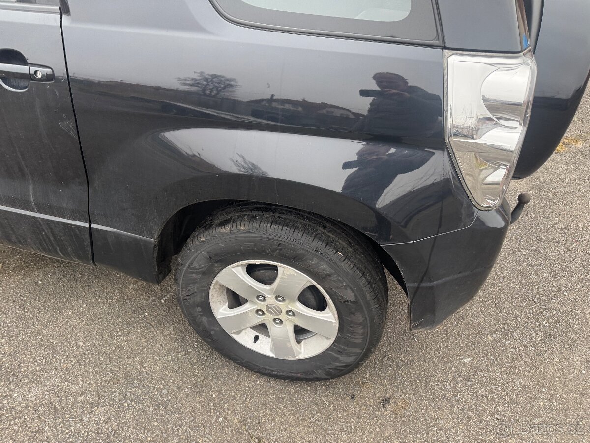Prodám Suzuki Grand Vitara 1,6 benz rv 09 - 10