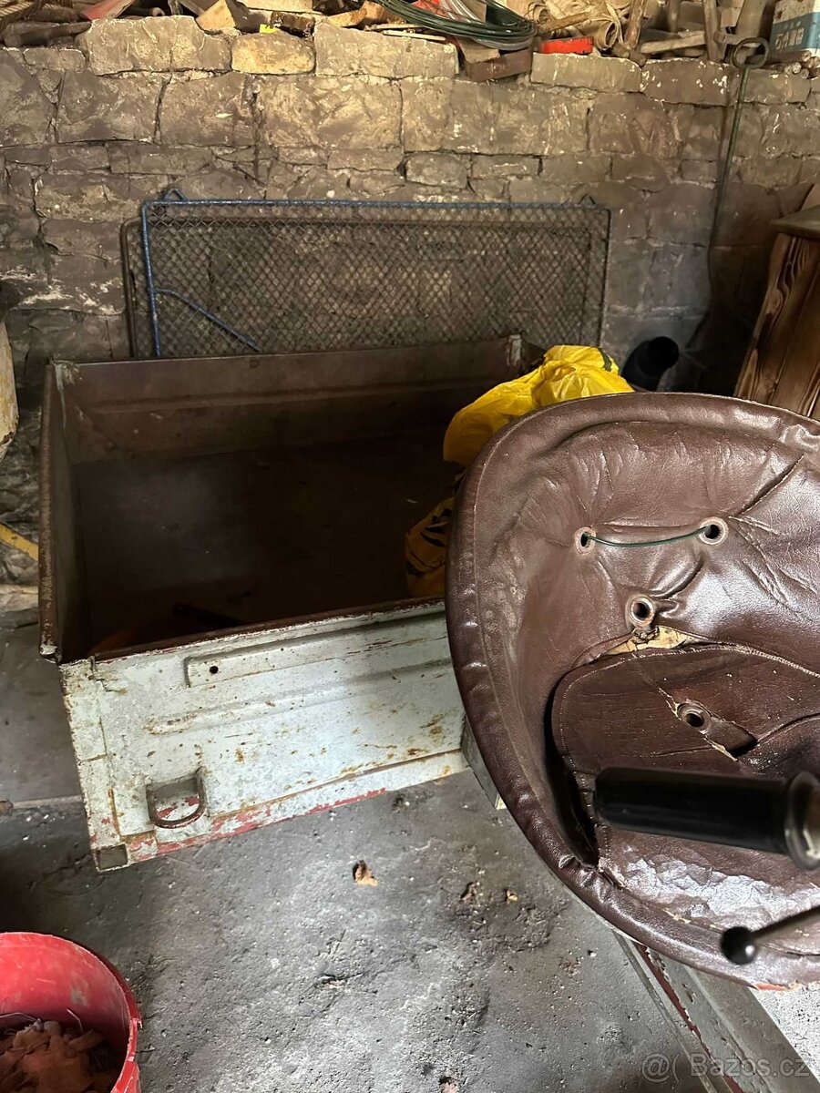 Malotraktor TJ-5 s valníkem - 10