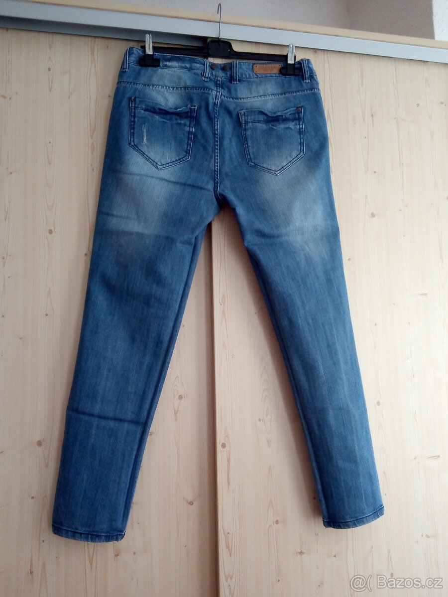 džíny 1x nové ,ostatní top stav - 10