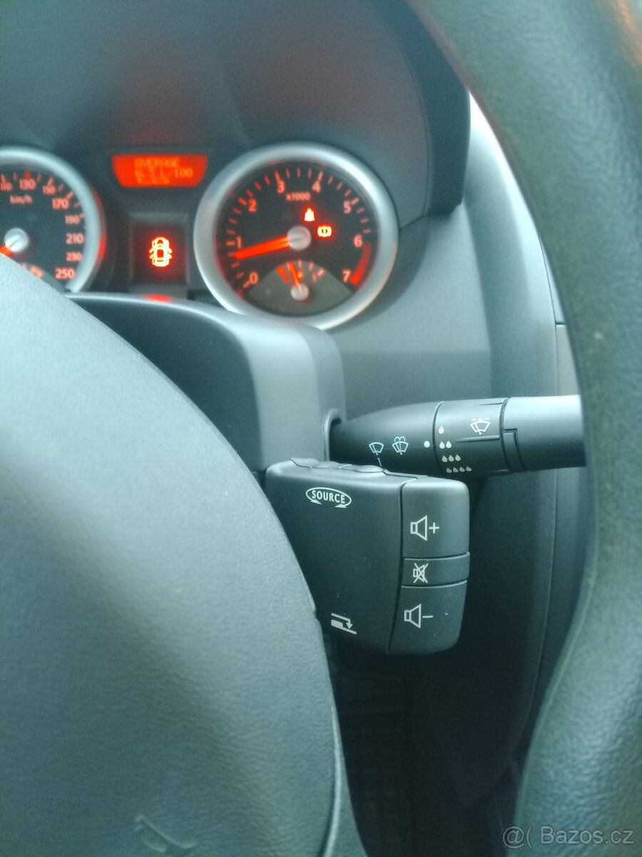 Renault Megane 1.6 82kw - 10