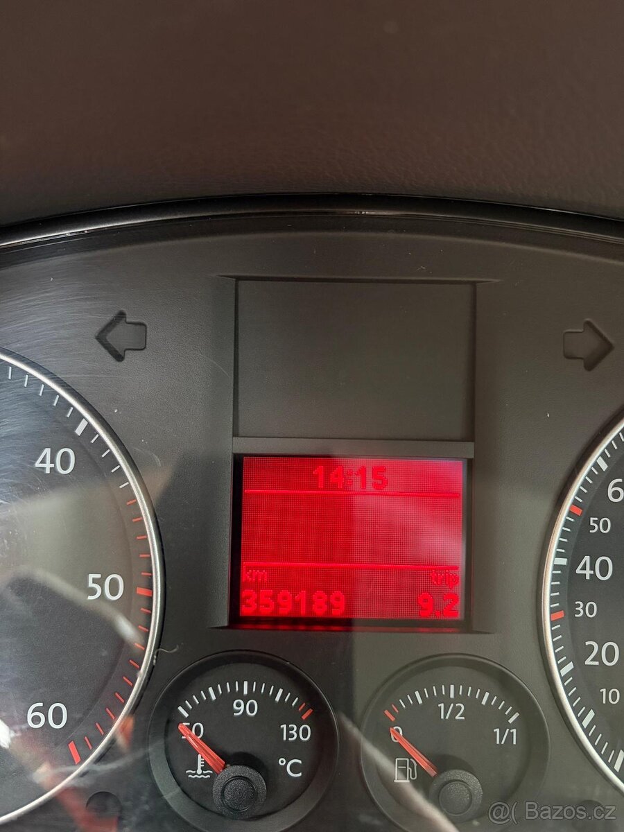 VW Touran 1,9 tdi 77kw - 10