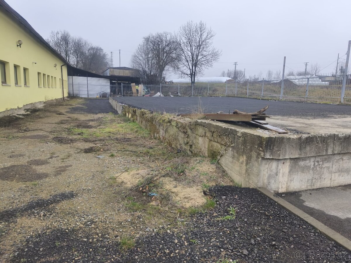 Zpevněná oplocená plocha Svitavy - 10