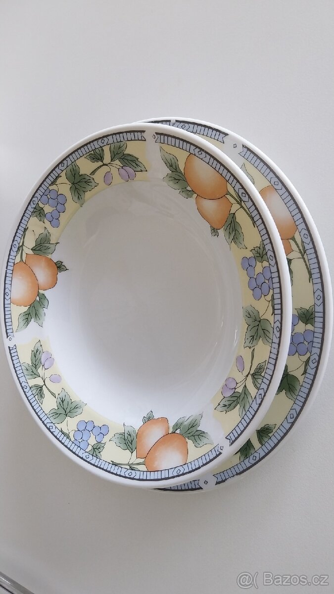 Talíře, šálky,talířová souprava - 10