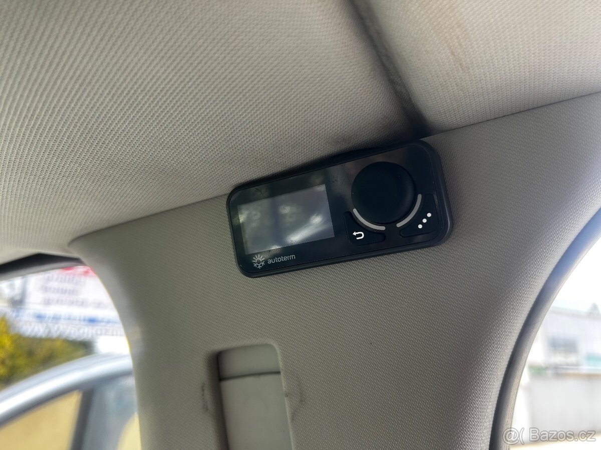 Ford Tourneo Custom 2.2 TDCi, 114 kW, 8 míst,najeto 139, DPH - 10