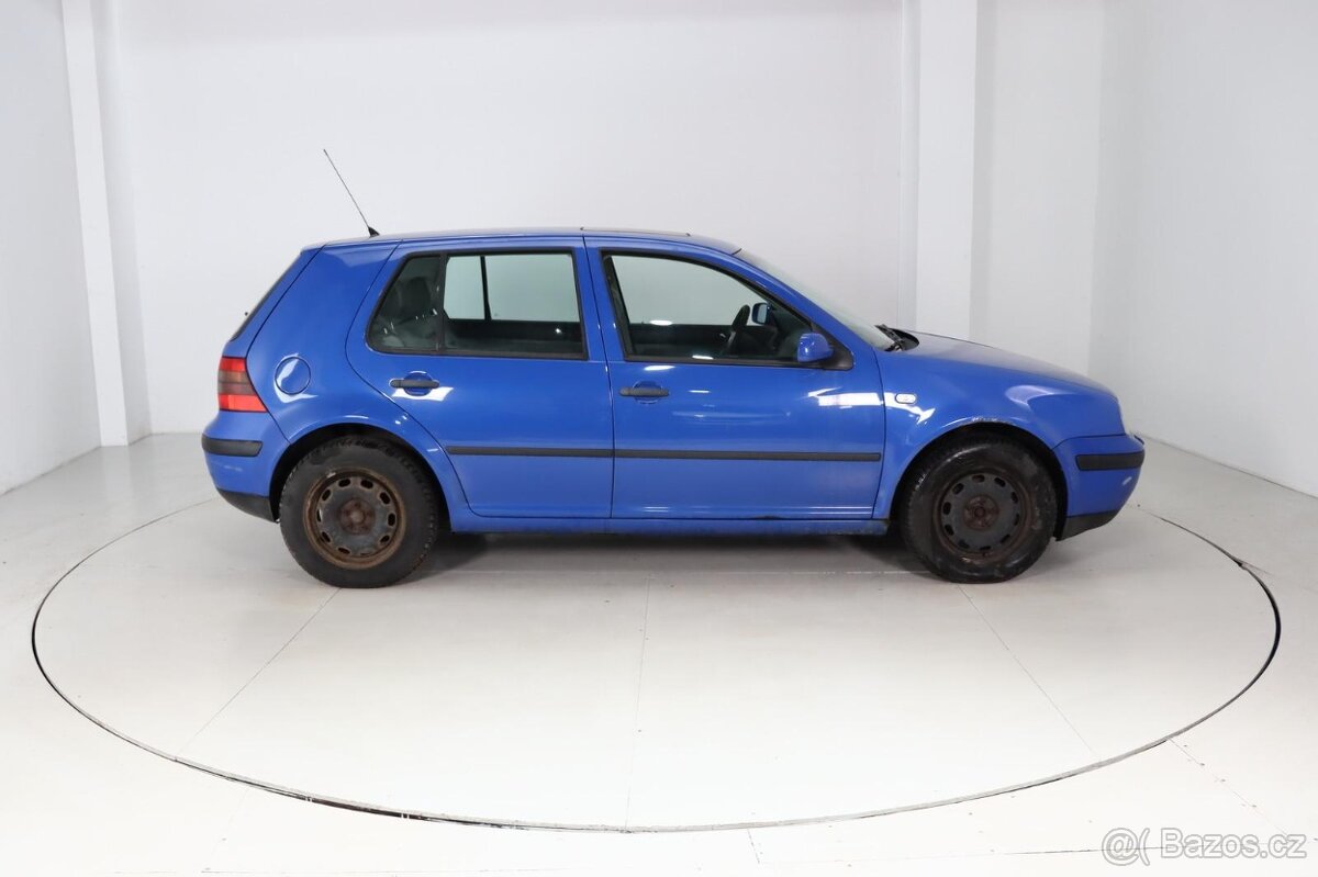 Volkswagen Golf IV 1.9TDI - 10