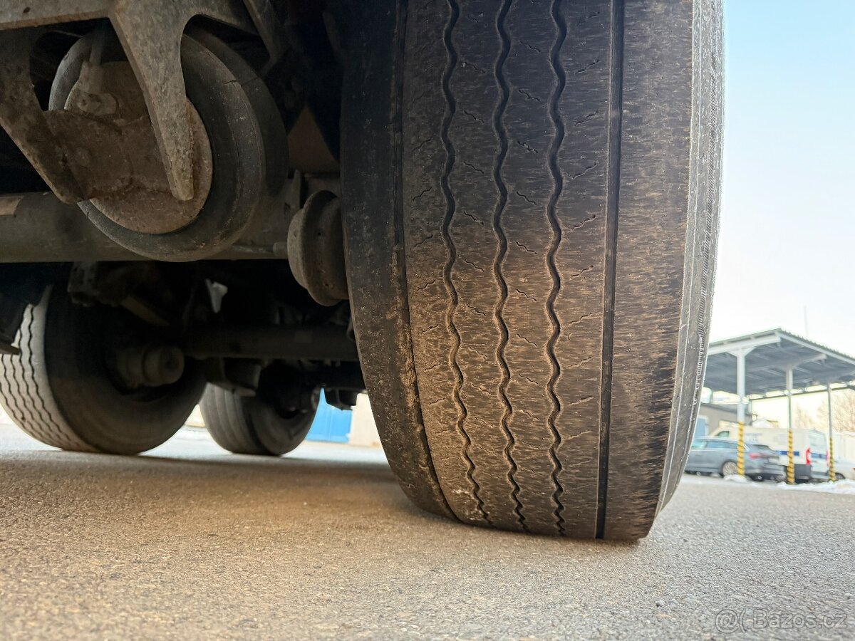 Schmitz Walkingfloor - 10