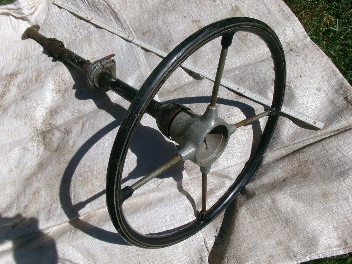 prodám ojeté pláště kol na traktor Zetor 30, nádrž, závěsnou - 10