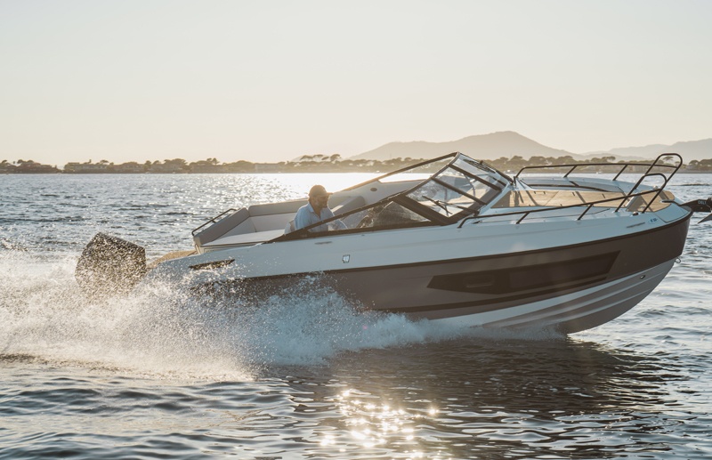 QUICKSILVER Activ 755 CRUISER EXCLUSIVE DELUXE LINE + MERCUR - 10