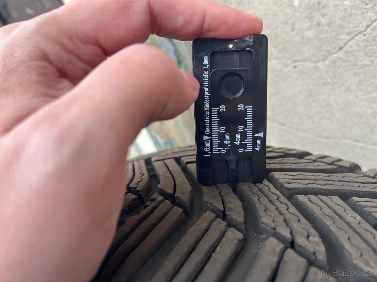 Zimní kola 205/60/R16 - pneu Michelin - 10