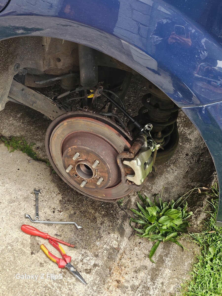 Ford Mondeo 2.0 TDCi 85kw motor PSA - 10