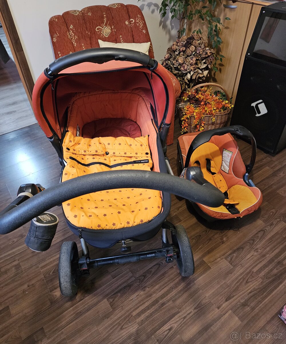 Kočárek-trojkombinace - 10