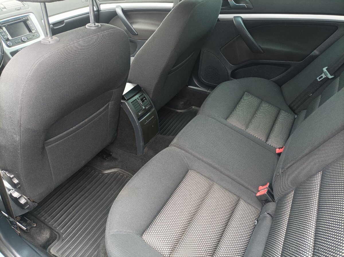 Škoda Octavia Scout - 10