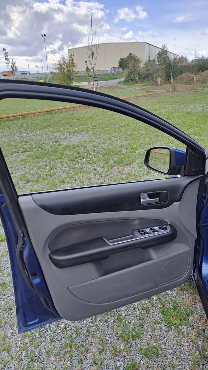 Ford focus combi 1.8 benzin - 10