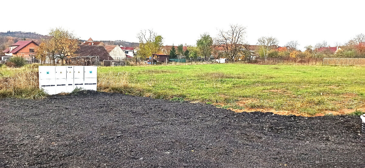 3x pozemek v obci Bratčice u Potěh - 10