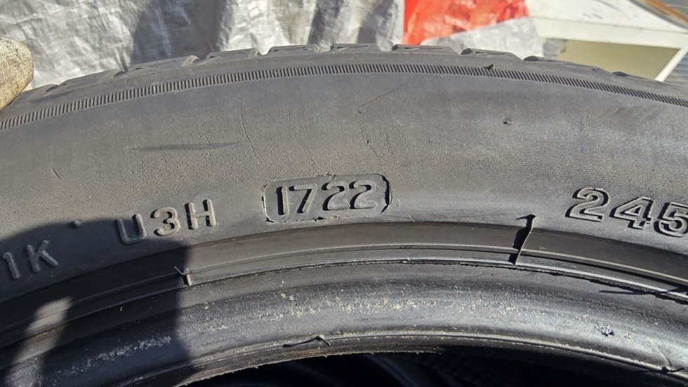 Letní pneu 245/45/18 Bridgestone - 10