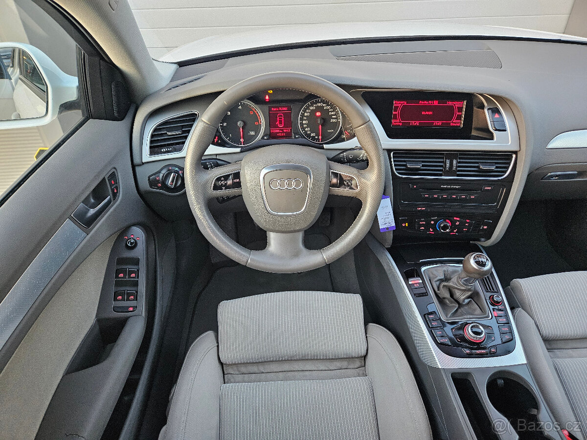Audi A4 b8 2.0 TDi 105 kW - 10