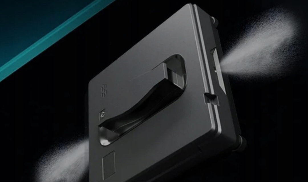 ROBOT MYČKA NA ČIŠTĚNÍ OKEN - 10