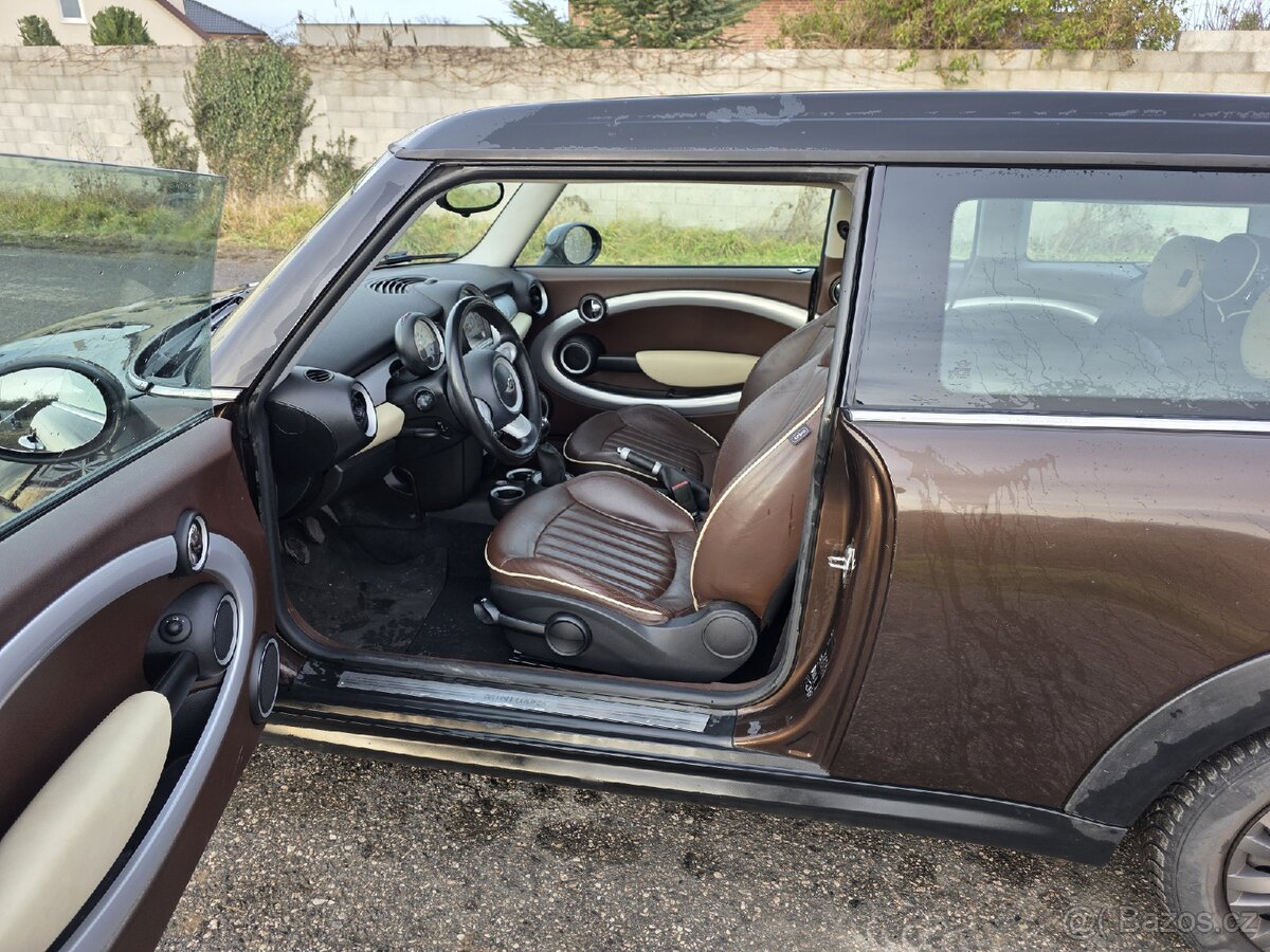 Mini Cooper Clubman - 10